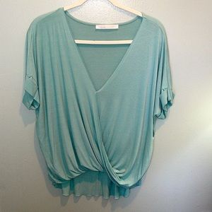 DoubleZero Women’s Hi/Low top size M